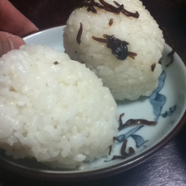 ネギ入り金山寺味噌のおにぎり